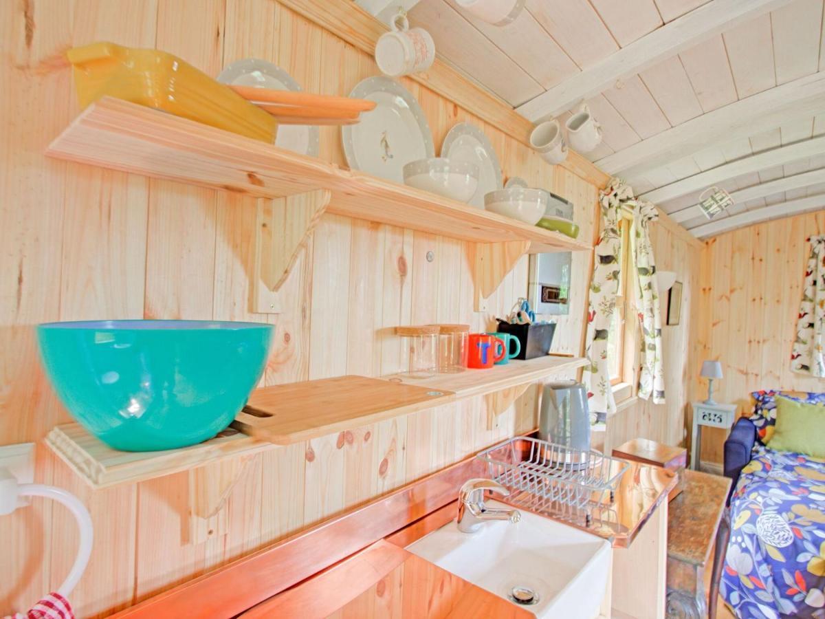 Hill View Holiday Home With Garden Taunton Habitación foto
